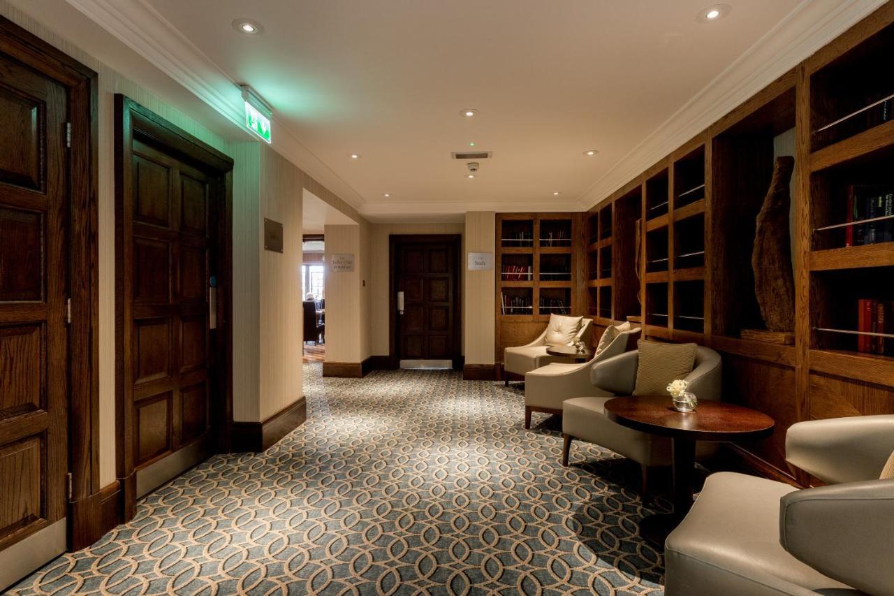 Western House At Racecourse Hotel 4*